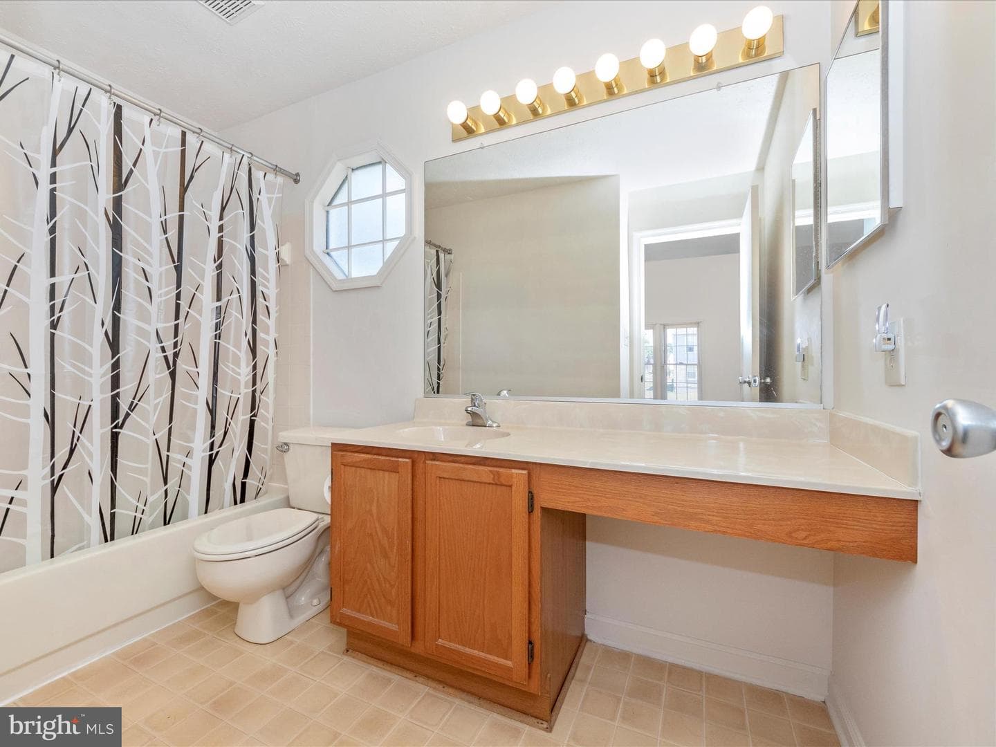 724 Sunnyfield Lane photo 33