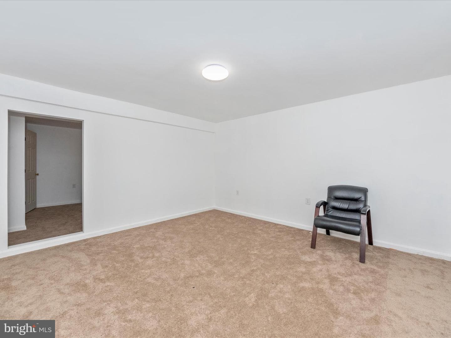 724 Sunnyfield Lane photo 48