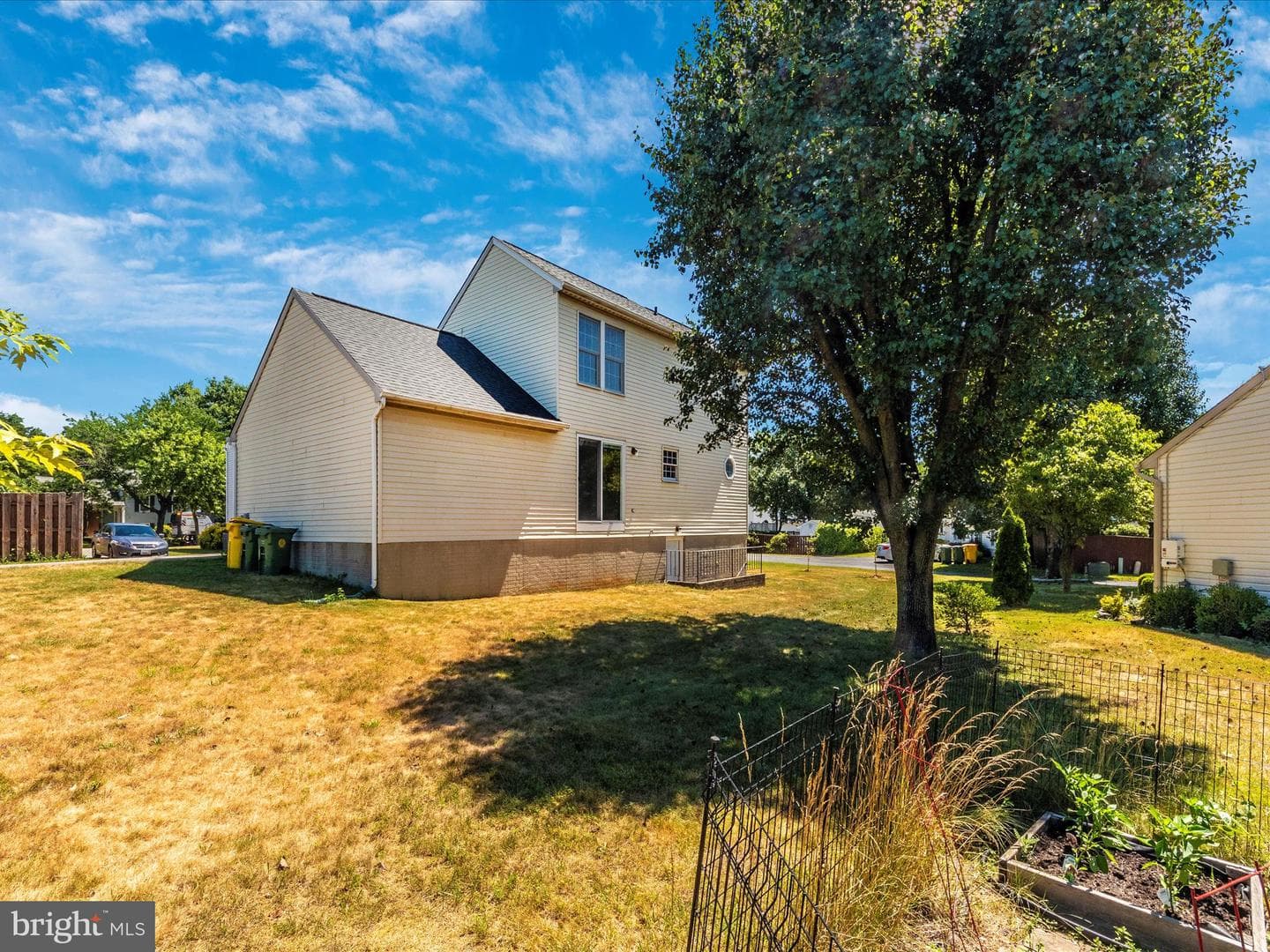 724 Sunnyfield Lane photo 5