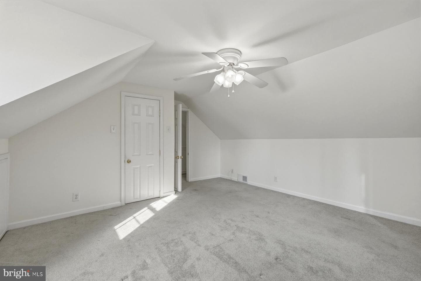 1003 Lee Road photo 31