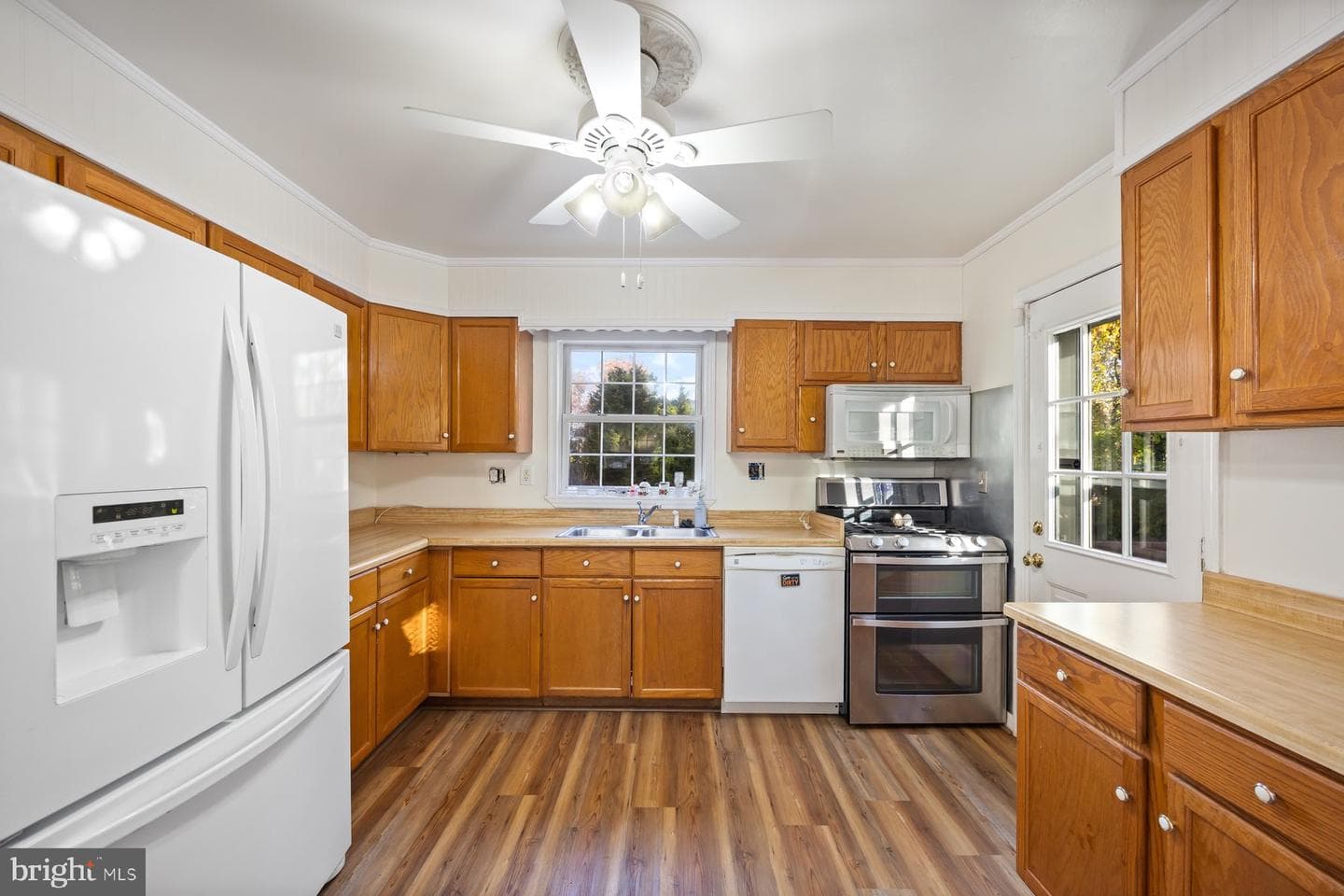 1003 Lee Road photo 5