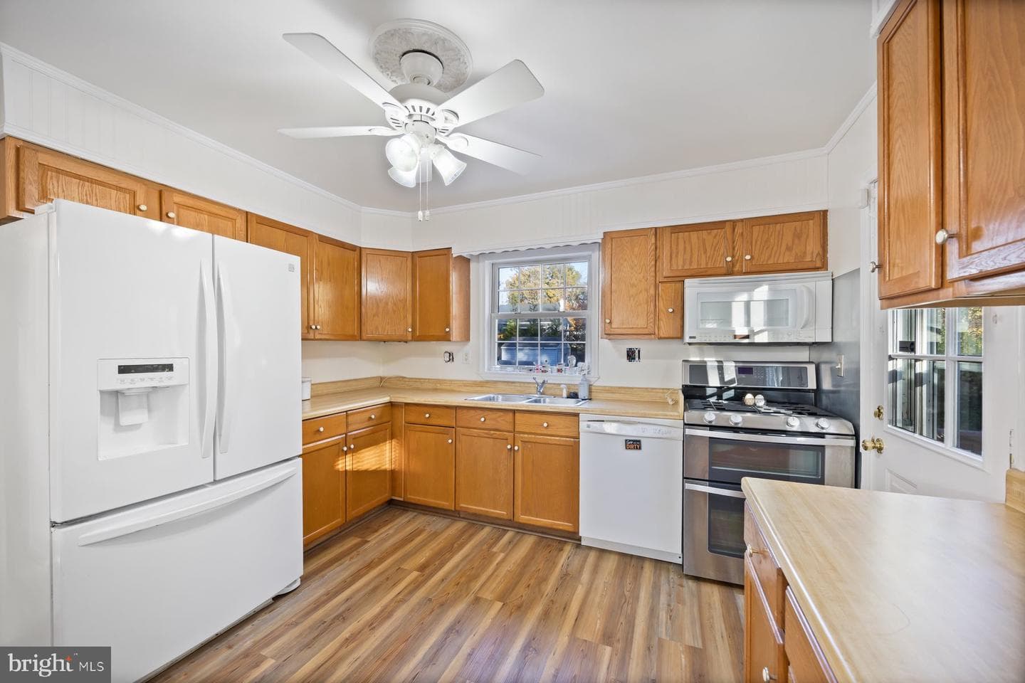 1003 Lee Road photo 6
