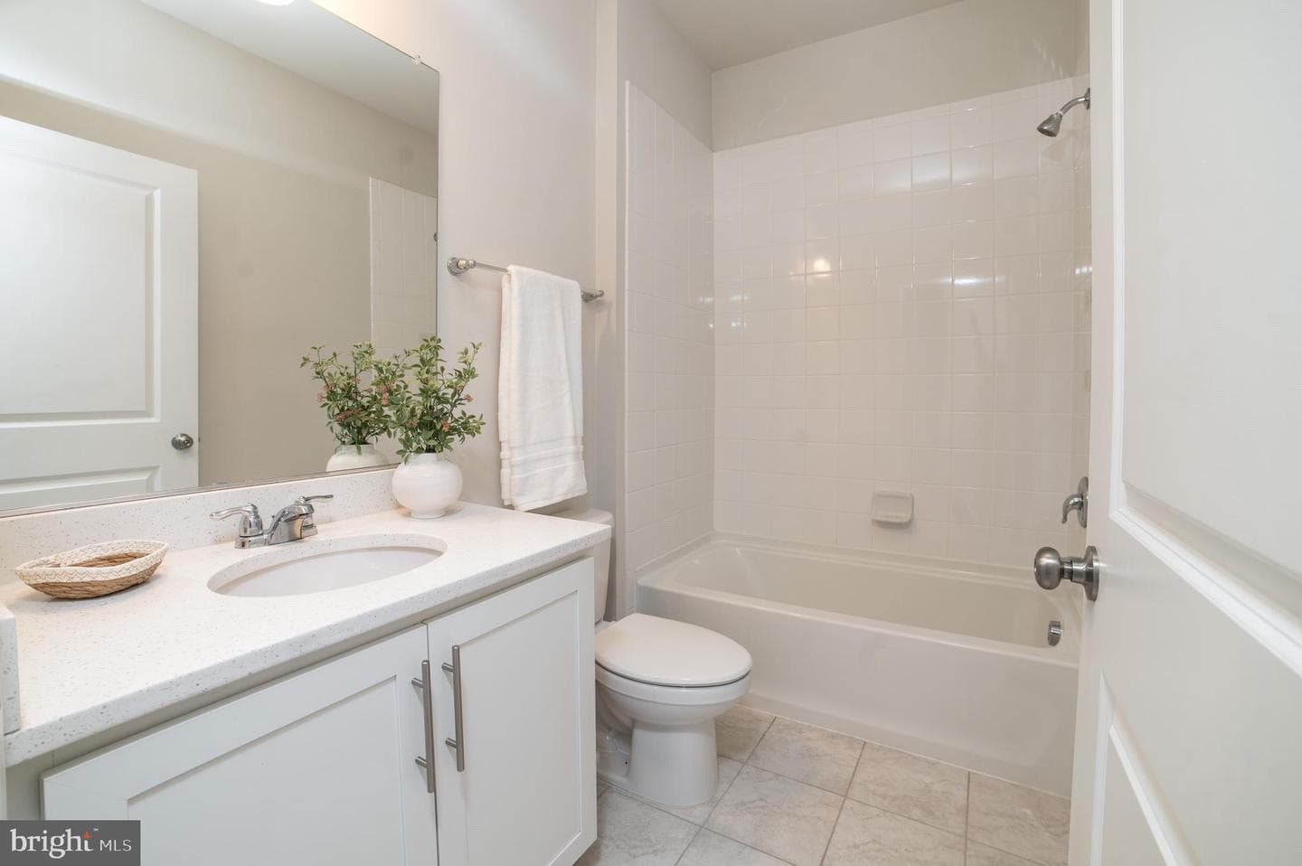 1823 Kellington Court photo 20