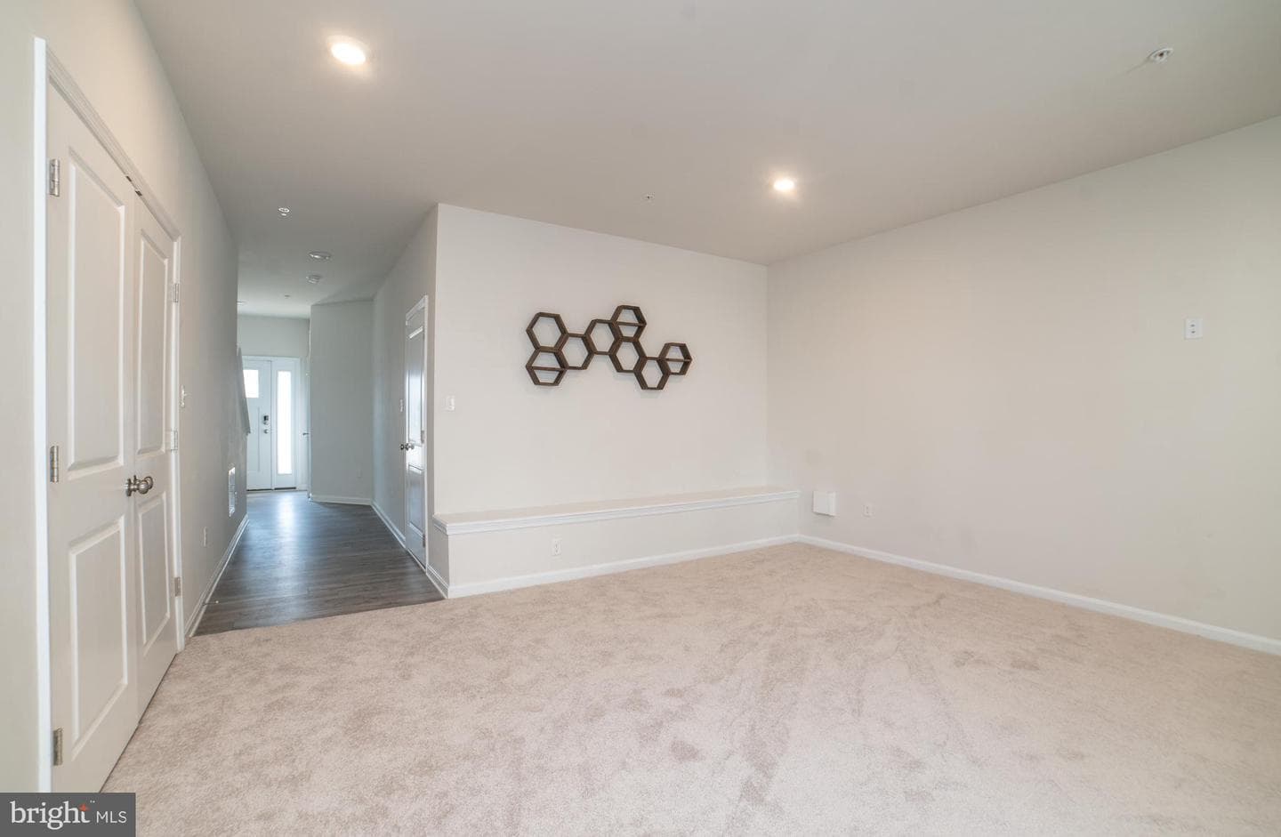 1823 Kellington Court photo 4