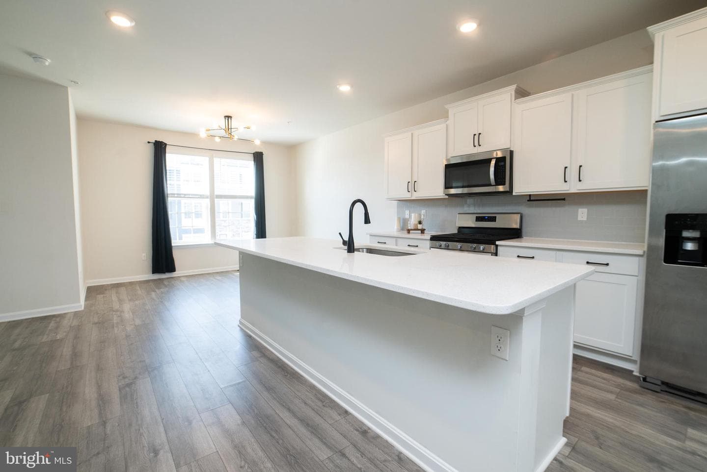 1823 Kellington Court photo 9