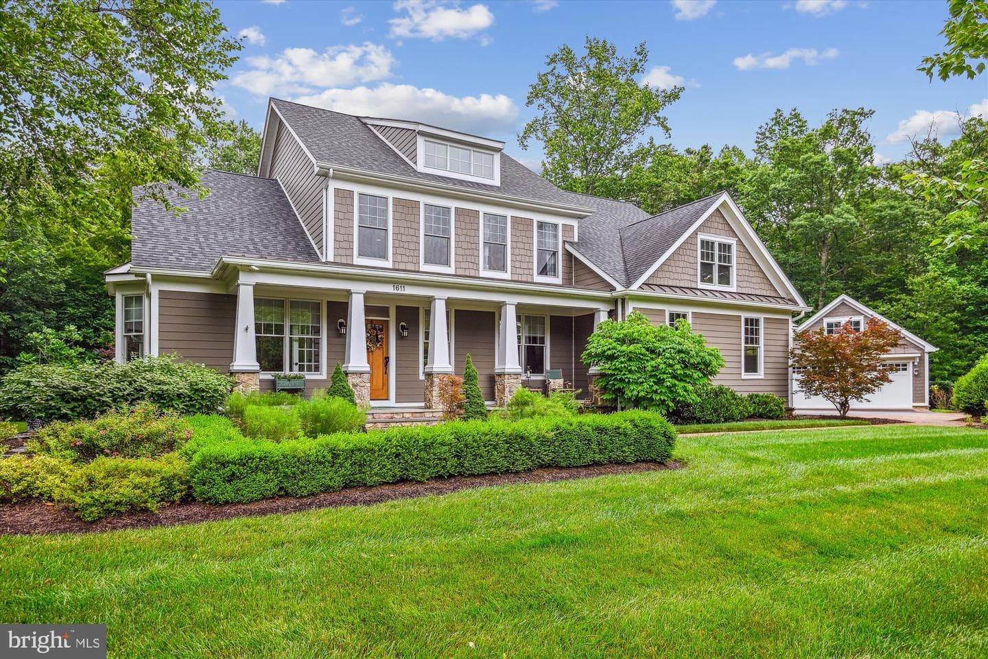 1611 Misty Manor Way photo 3
