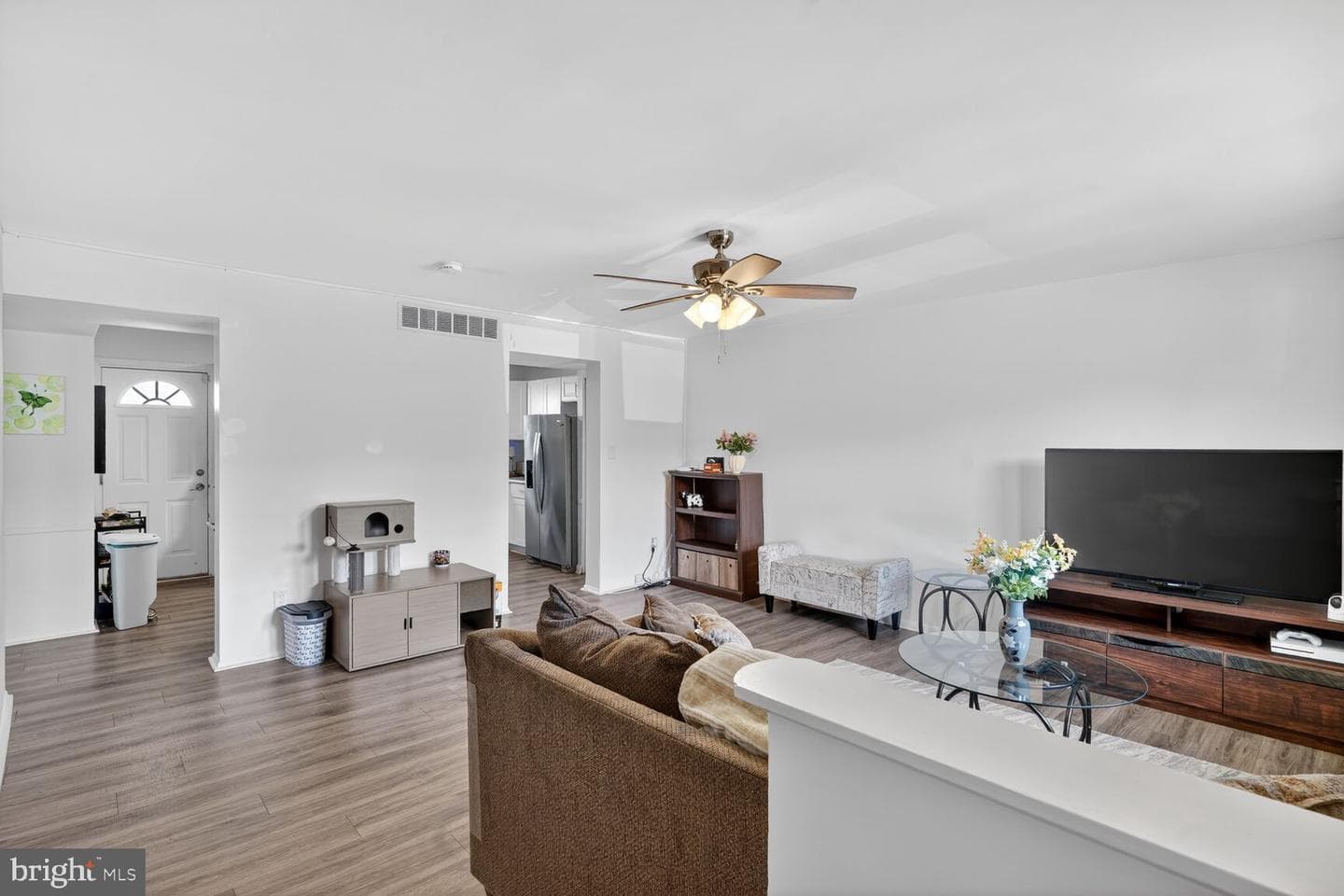 470 Long Towne Court photo 5