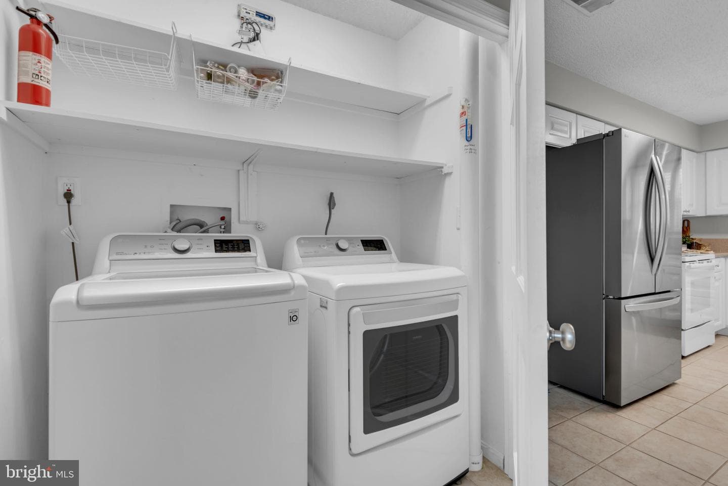 2568 Forest Knoll photo 33