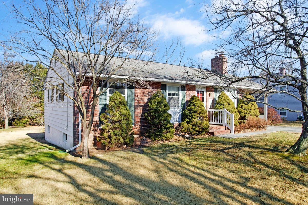 612 Fairmount Road photo 3