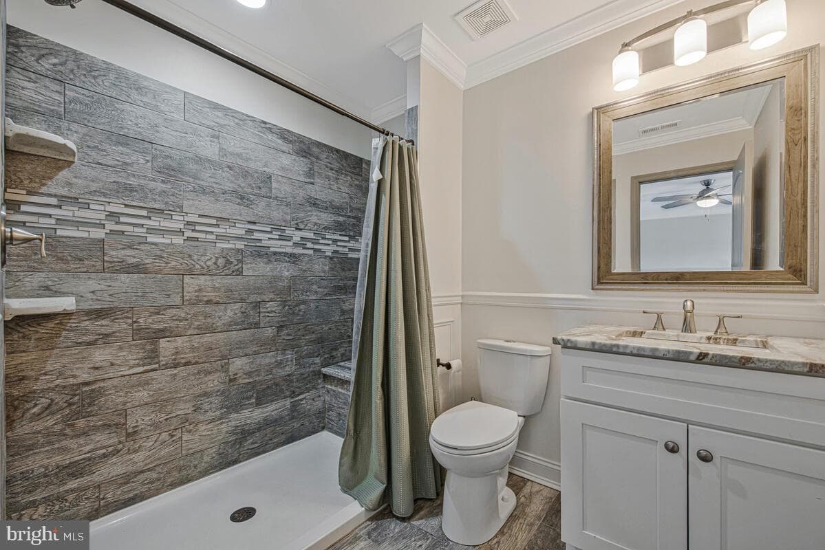 941 8th Street photo 24