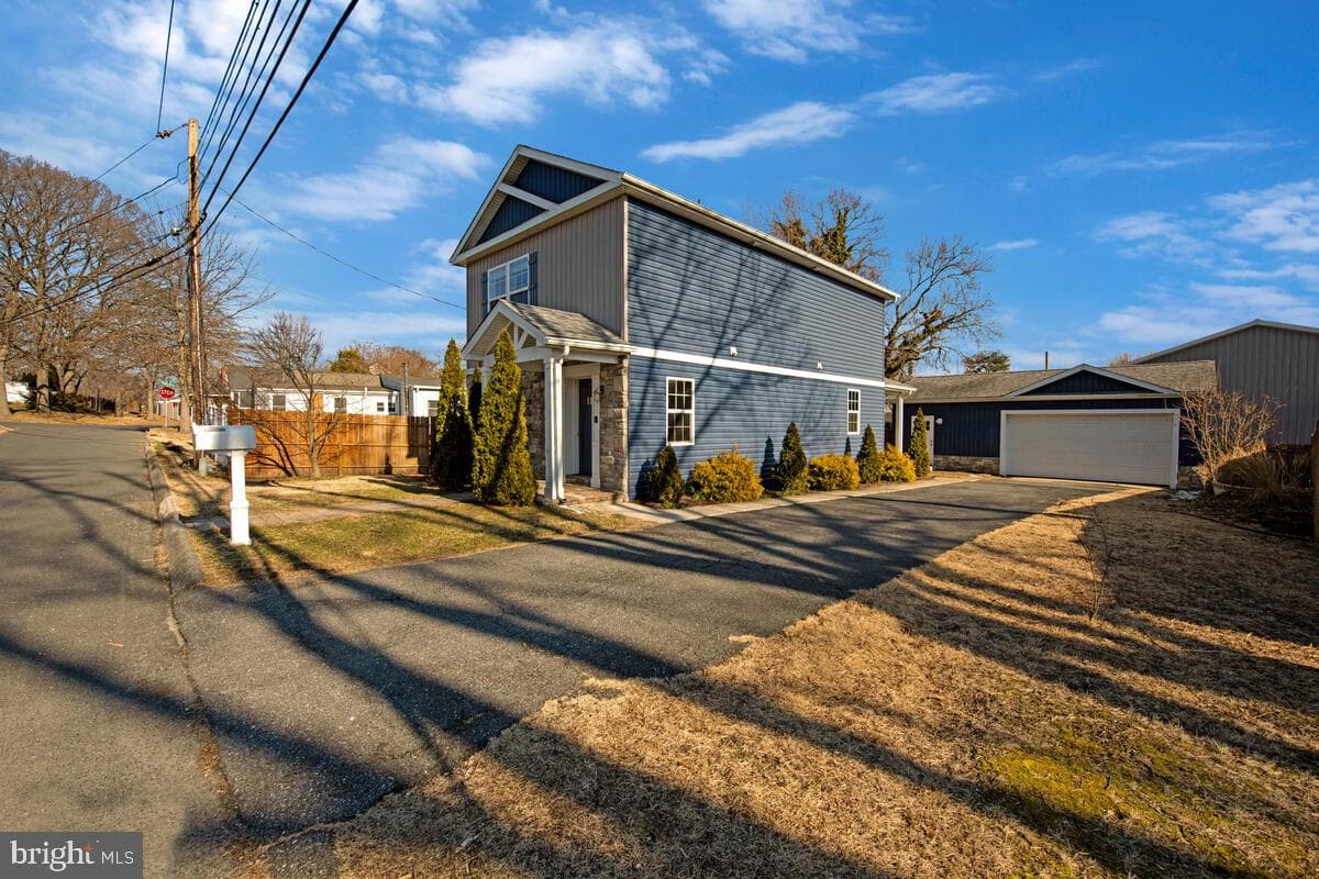 941 8th Street photo 3