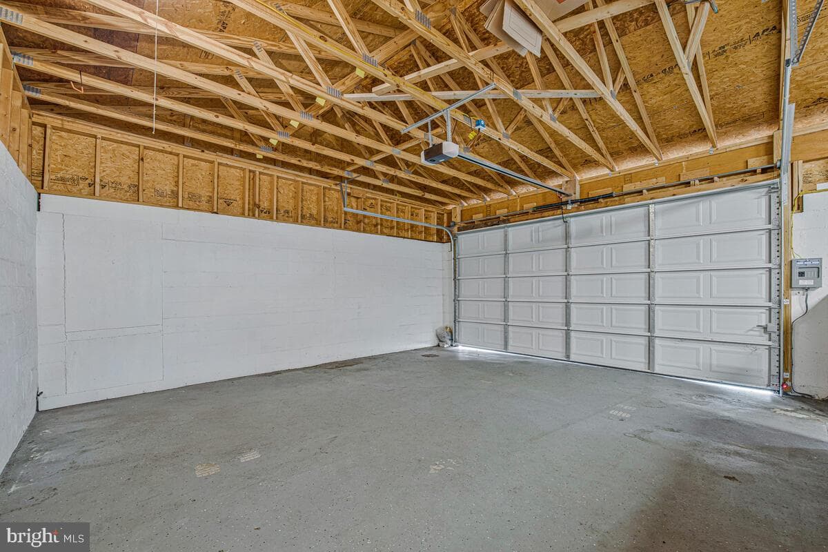 941 8th Street photo 32