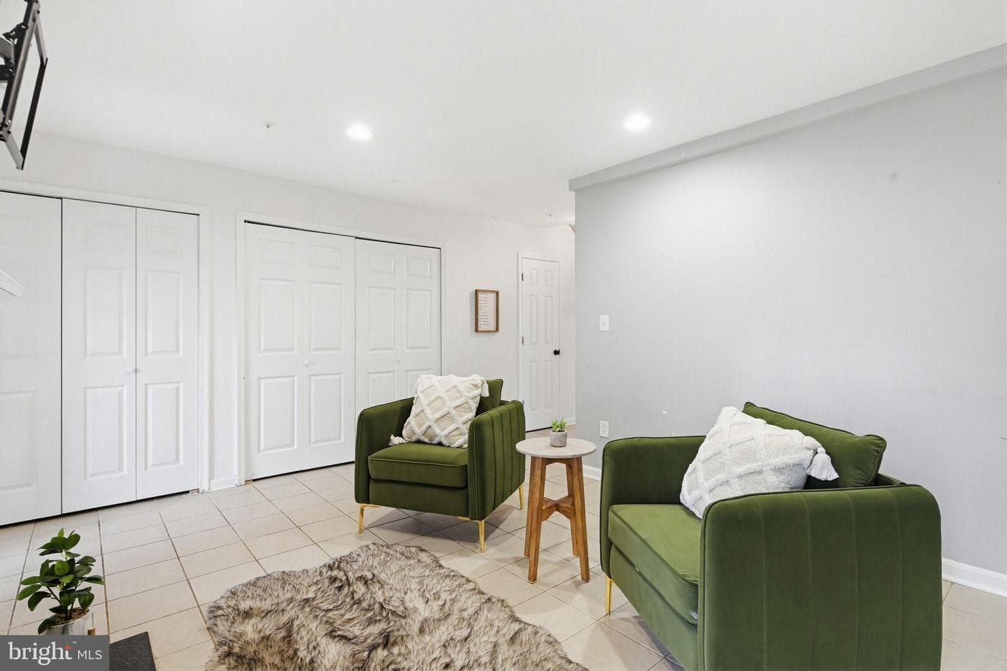 2220 Commissary Circle photo 7