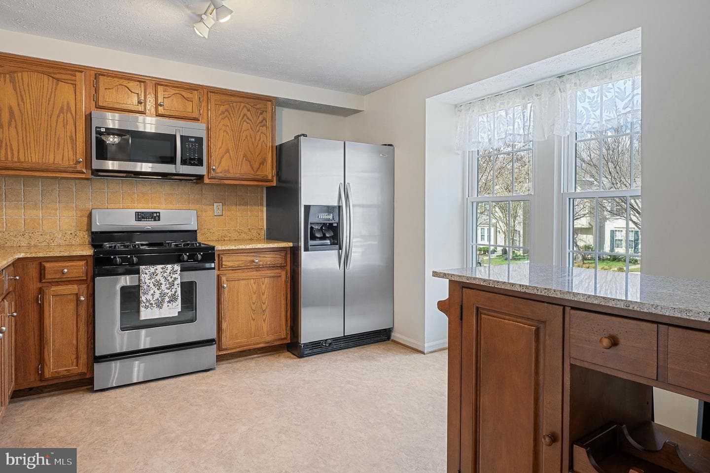 1221 Seminole Drive photo 3