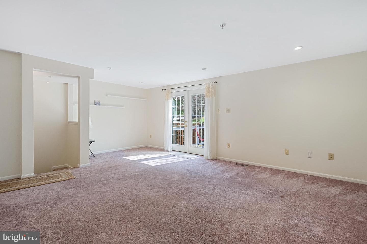 1221 Seminole Drive photo 6