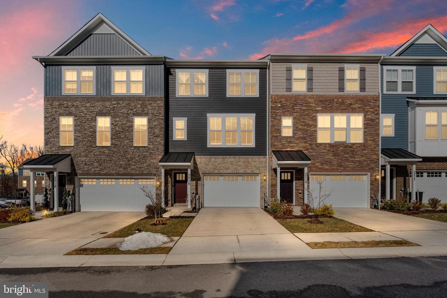 7716 Dignity Way photo 32