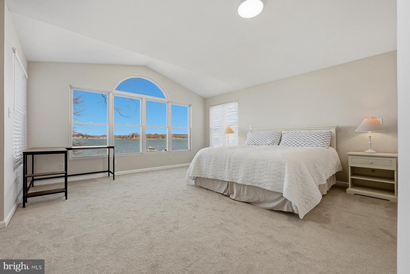 3476 S River Terrace photo 31