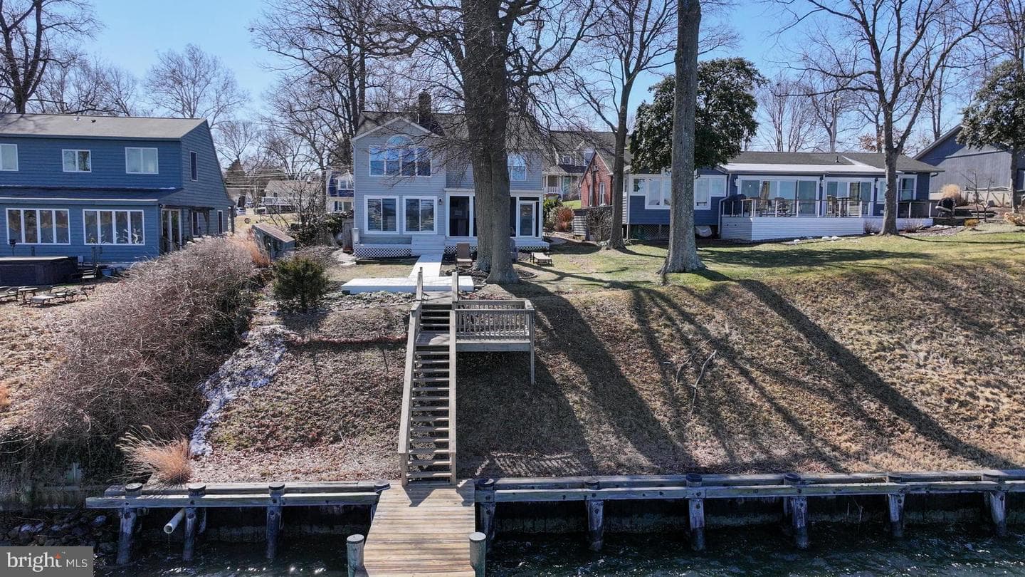 3476 S River Terrace photo 8