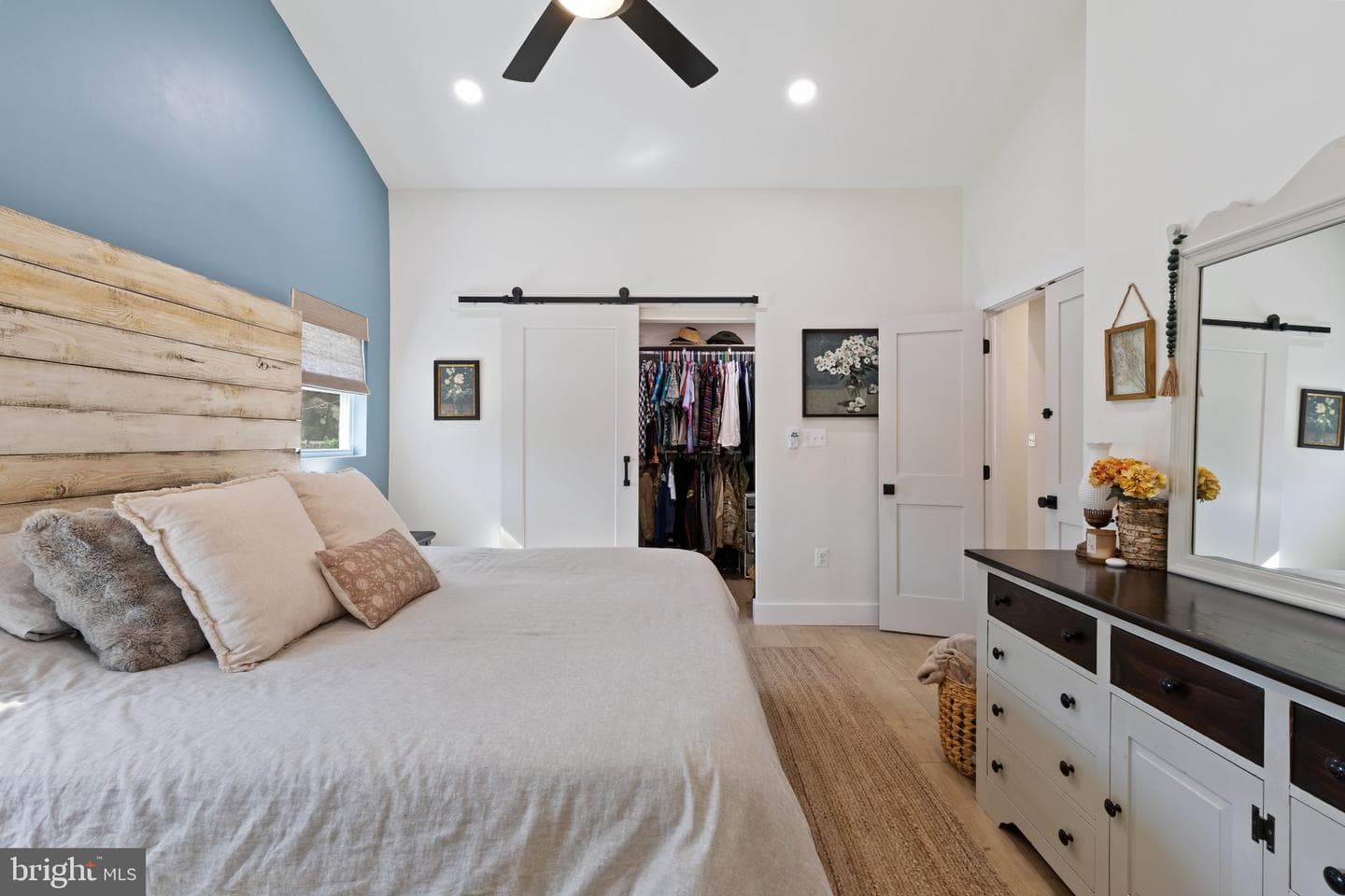 51 Hill Road photo 15