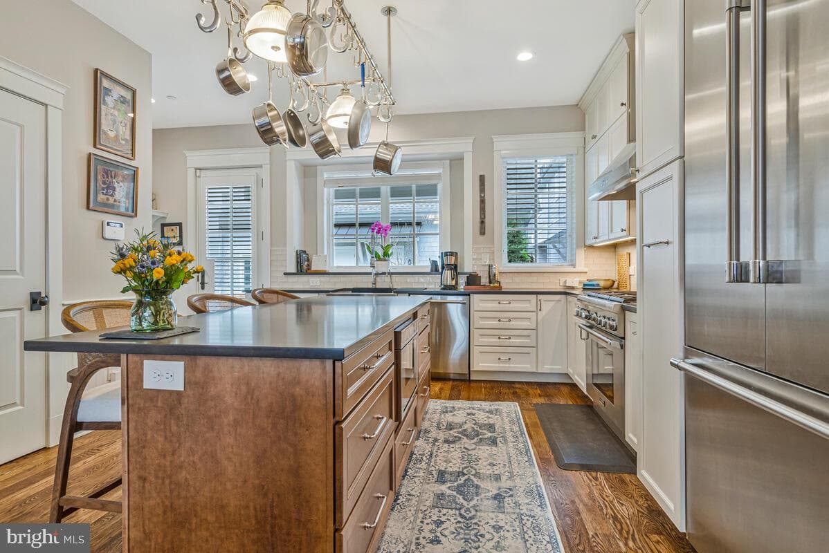 400 Chesapeake Avenue #2-101 photo 10