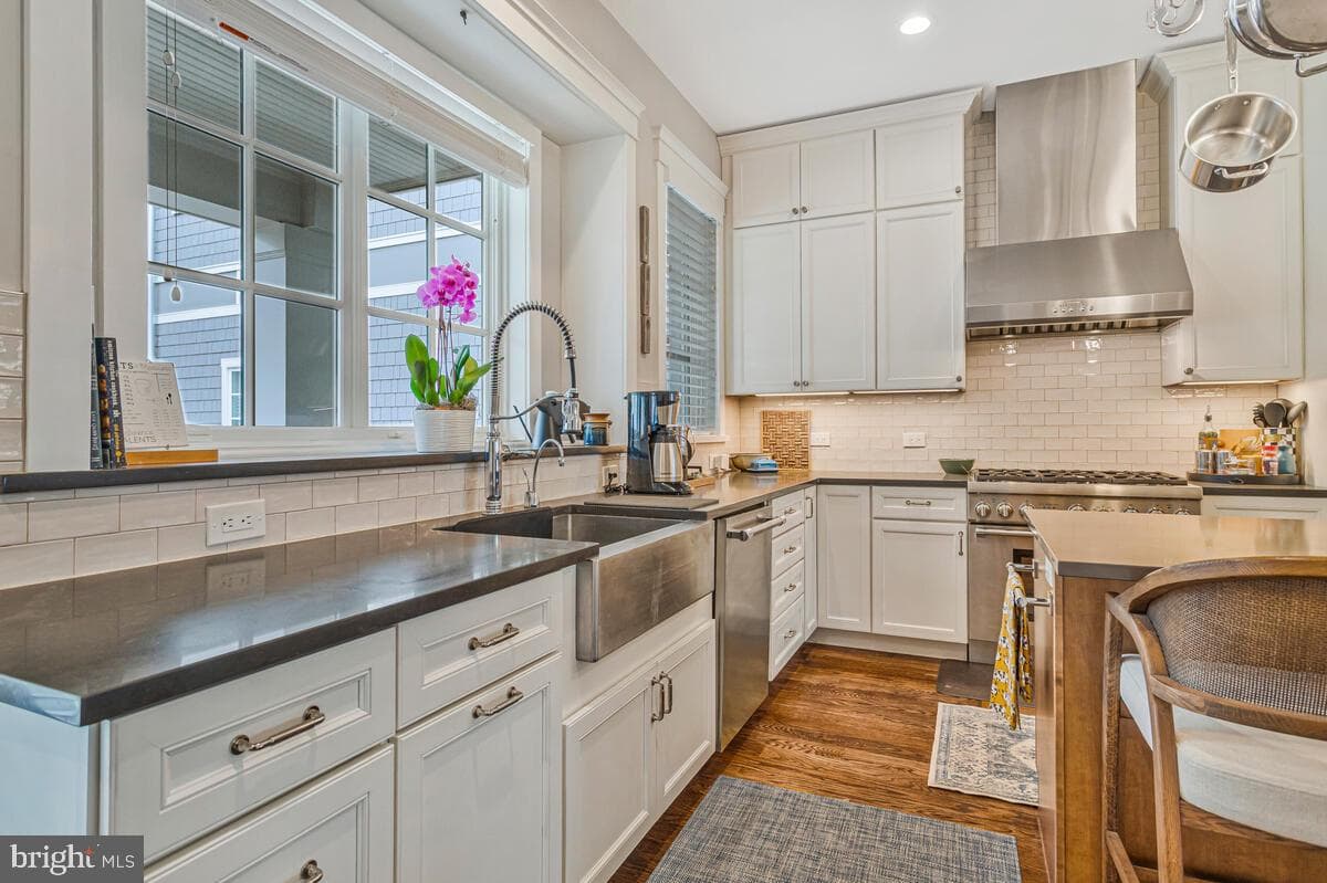 400 Chesapeake Avenue #2-101 photo 11