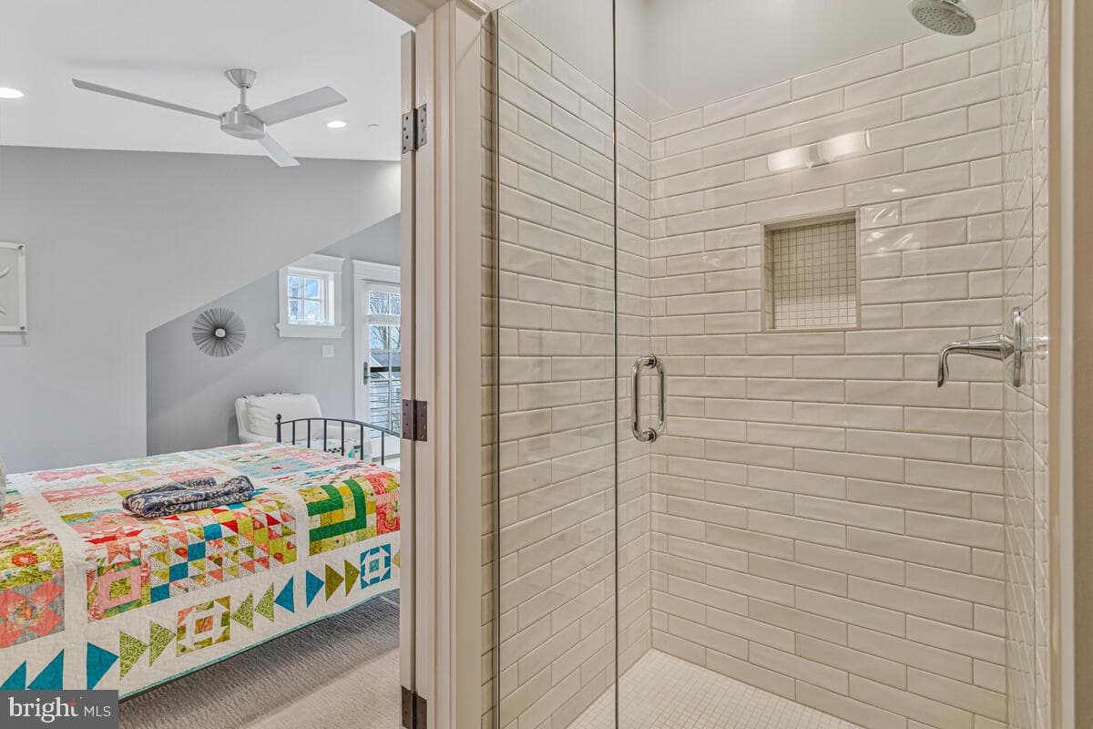 400 Chesapeake Avenue #2-101 photo 33