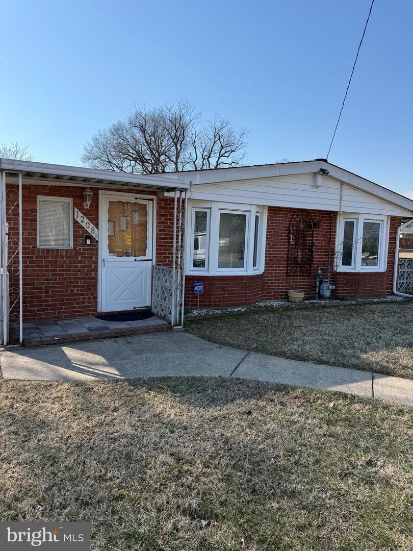 1208 Montgomery Drive photo 3