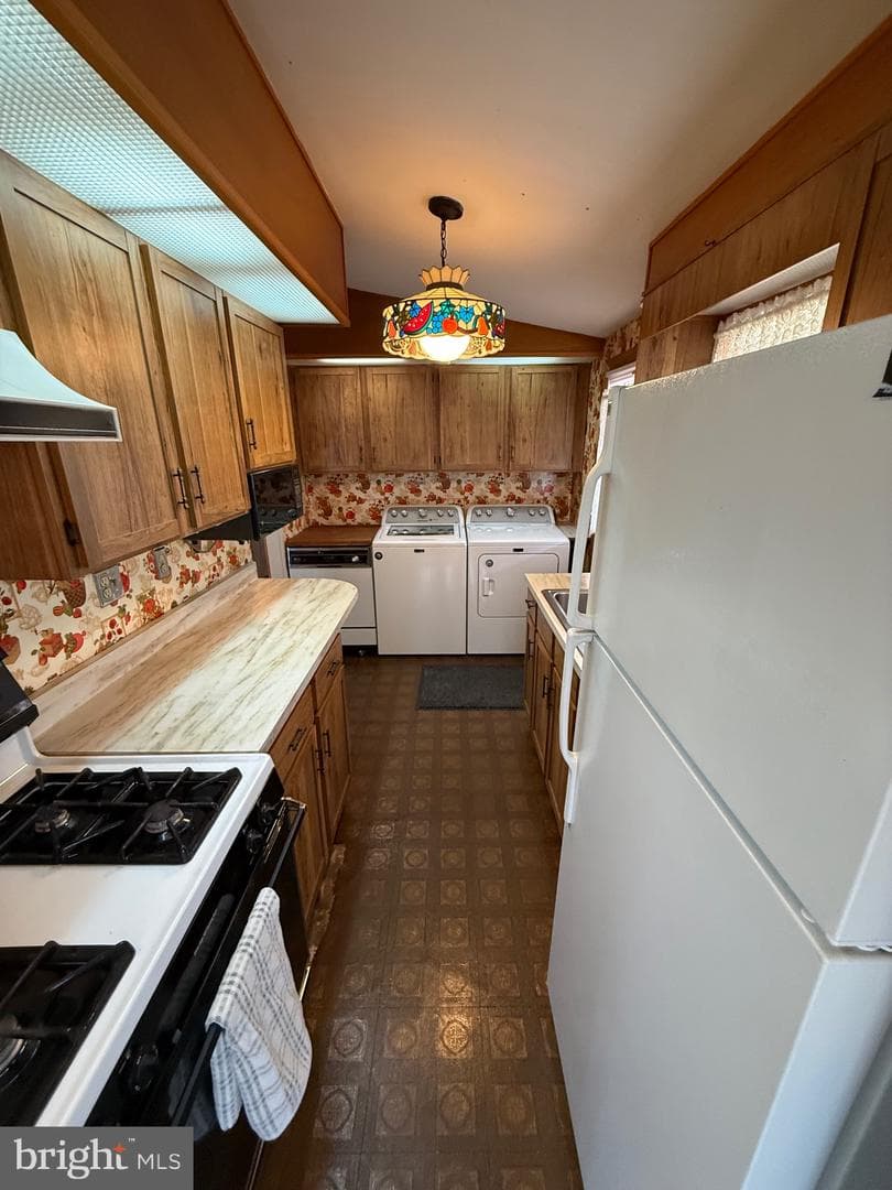 1208 Montgomery Drive photo 6