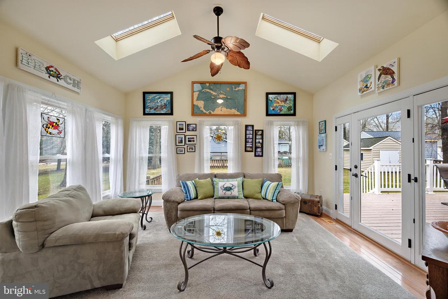 415 Metropolitan Boulevard photo 11