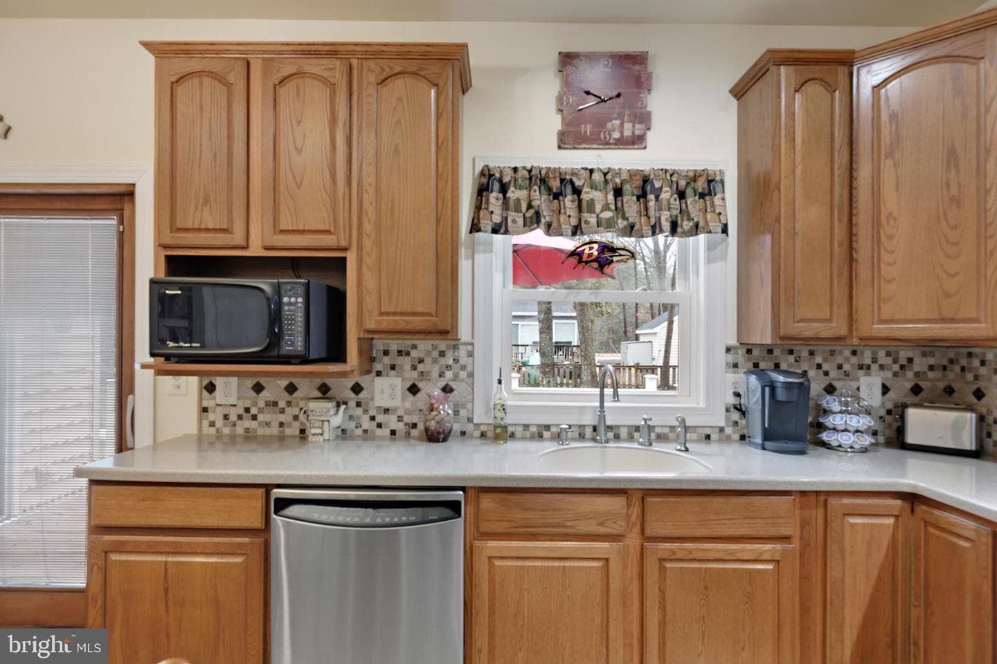 415 Metropolitan Boulevard photo 17