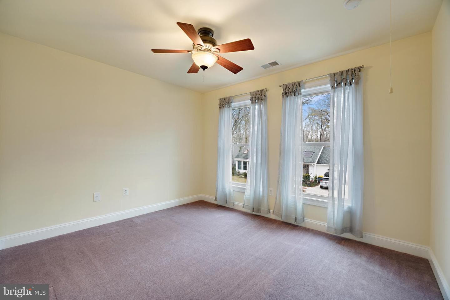 415 Metropolitan Boulevard photo 30