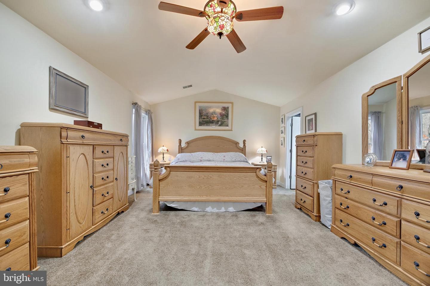 415 Metropolitan Boulevard photo 35