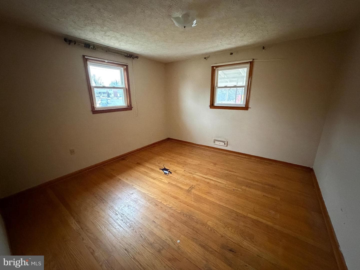 5600 Ballman photo 7