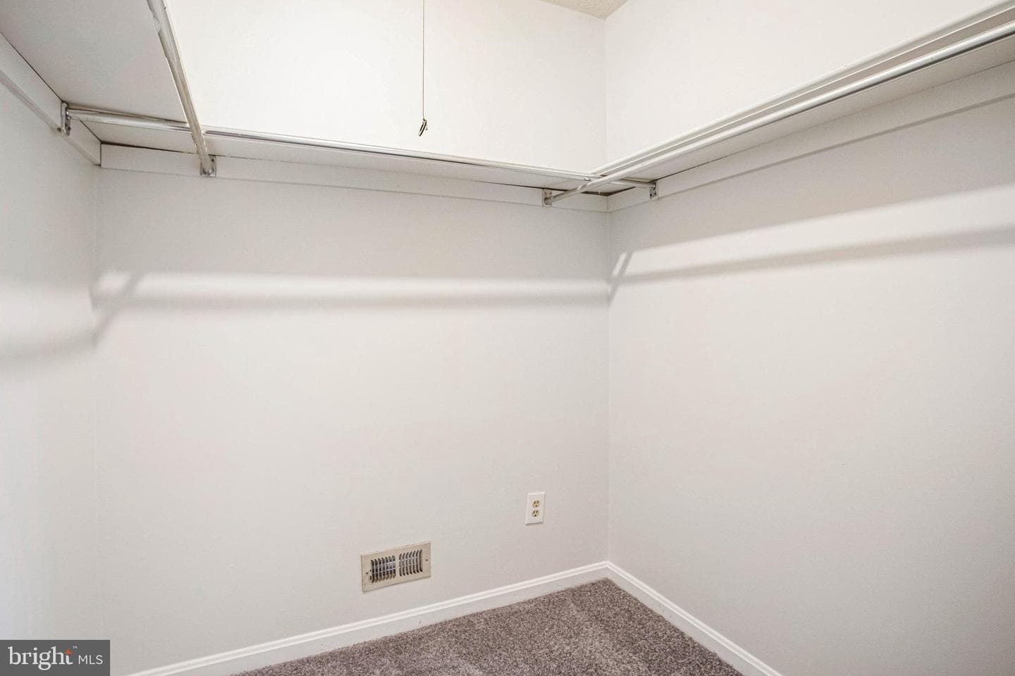 630 Rosewood Court photo 20