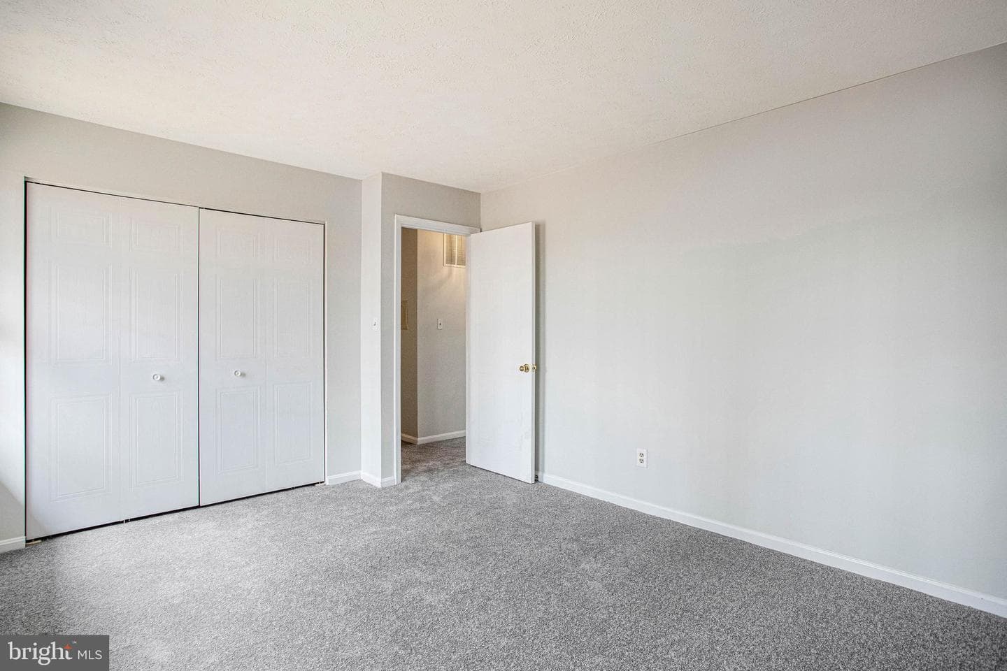 630 Rosewood Court photo 24