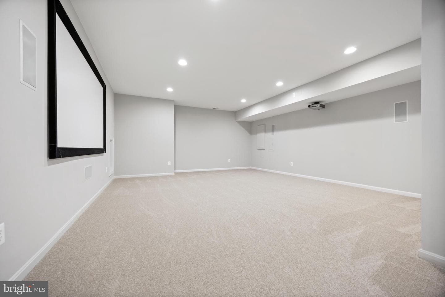 7702 Hennepin Court photo 16