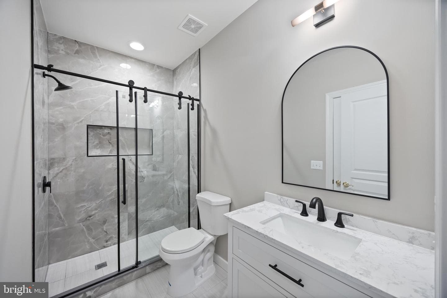 7702 Hennepin Court photo 17