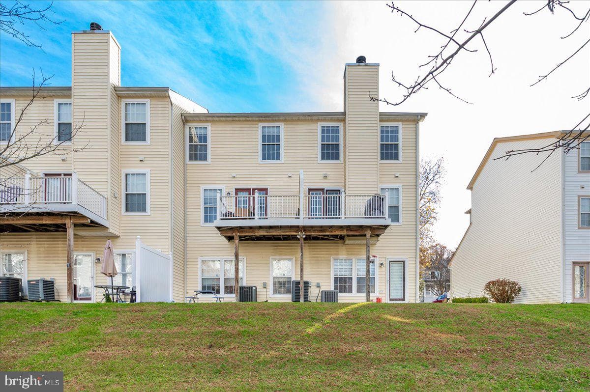 1683 Fallowfield Court photo 25