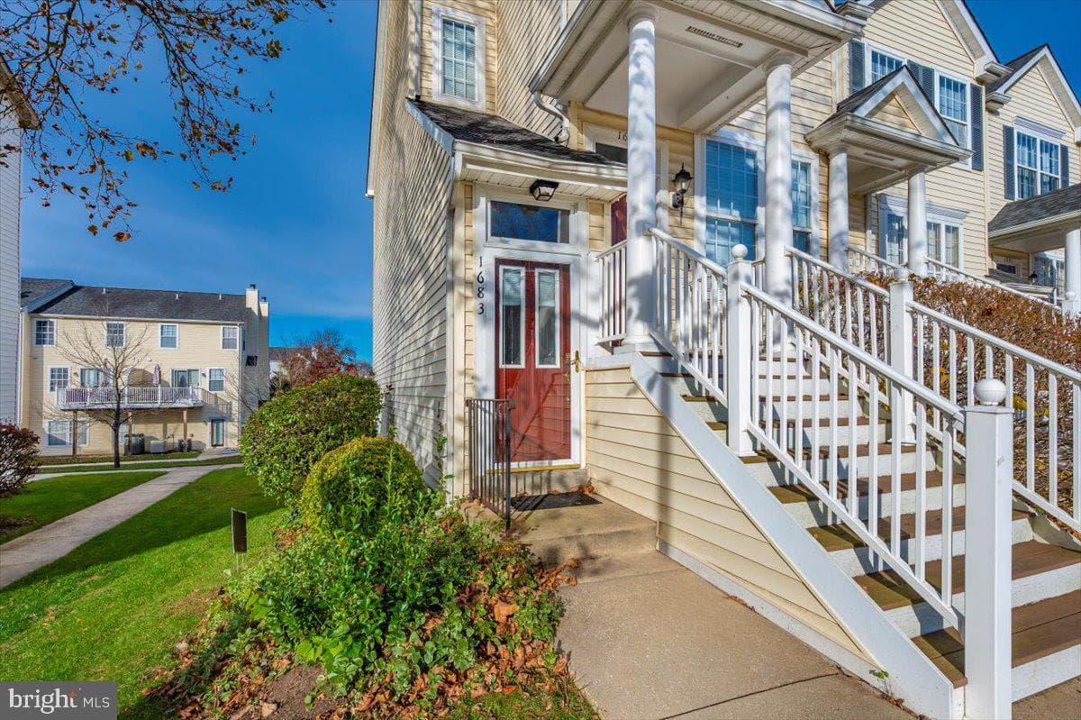 1683 Fallowfield Court photo 29
