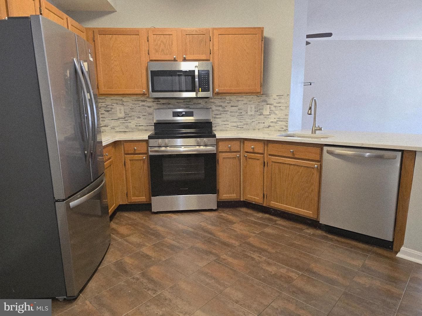 1683 Fallowfield Court photo 6