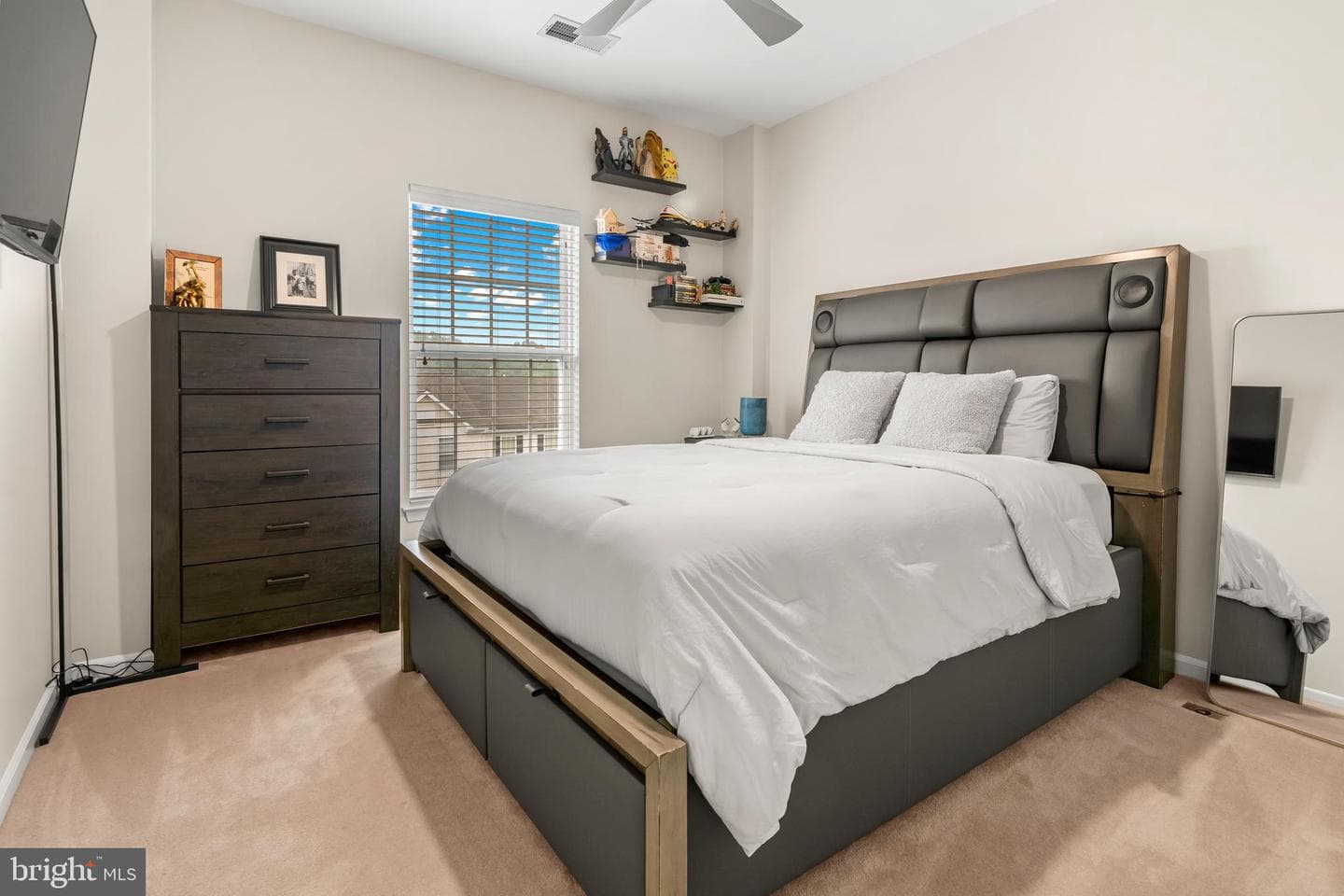 1750 Theale Way photo 36