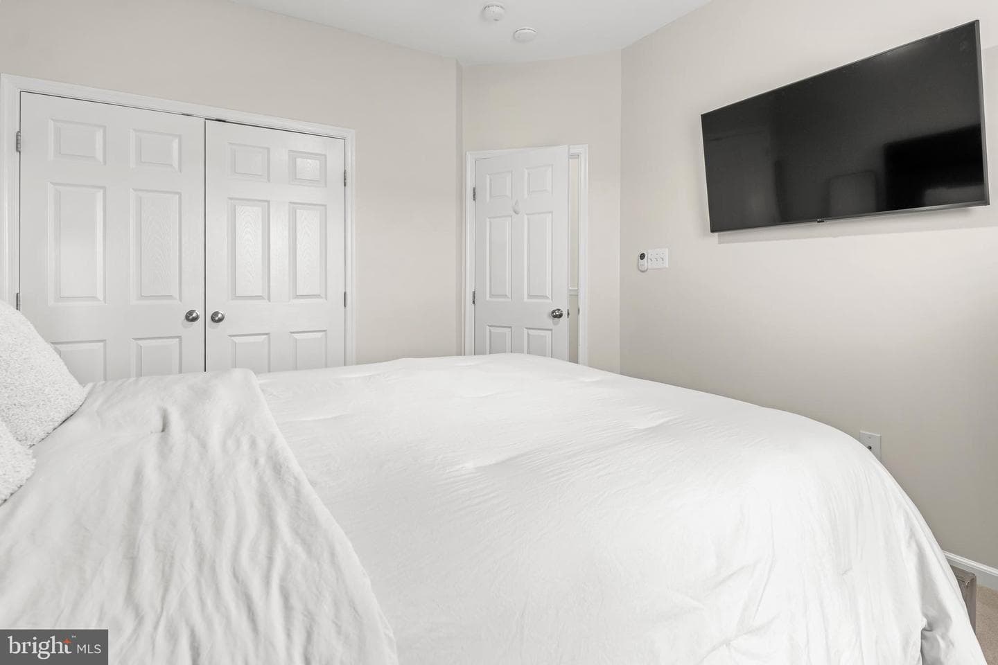 1750 Theale Way photo 37