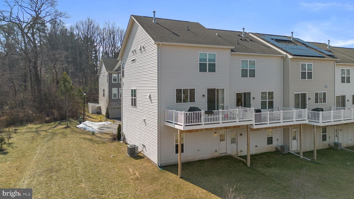 402 Valeview Lane photo 4