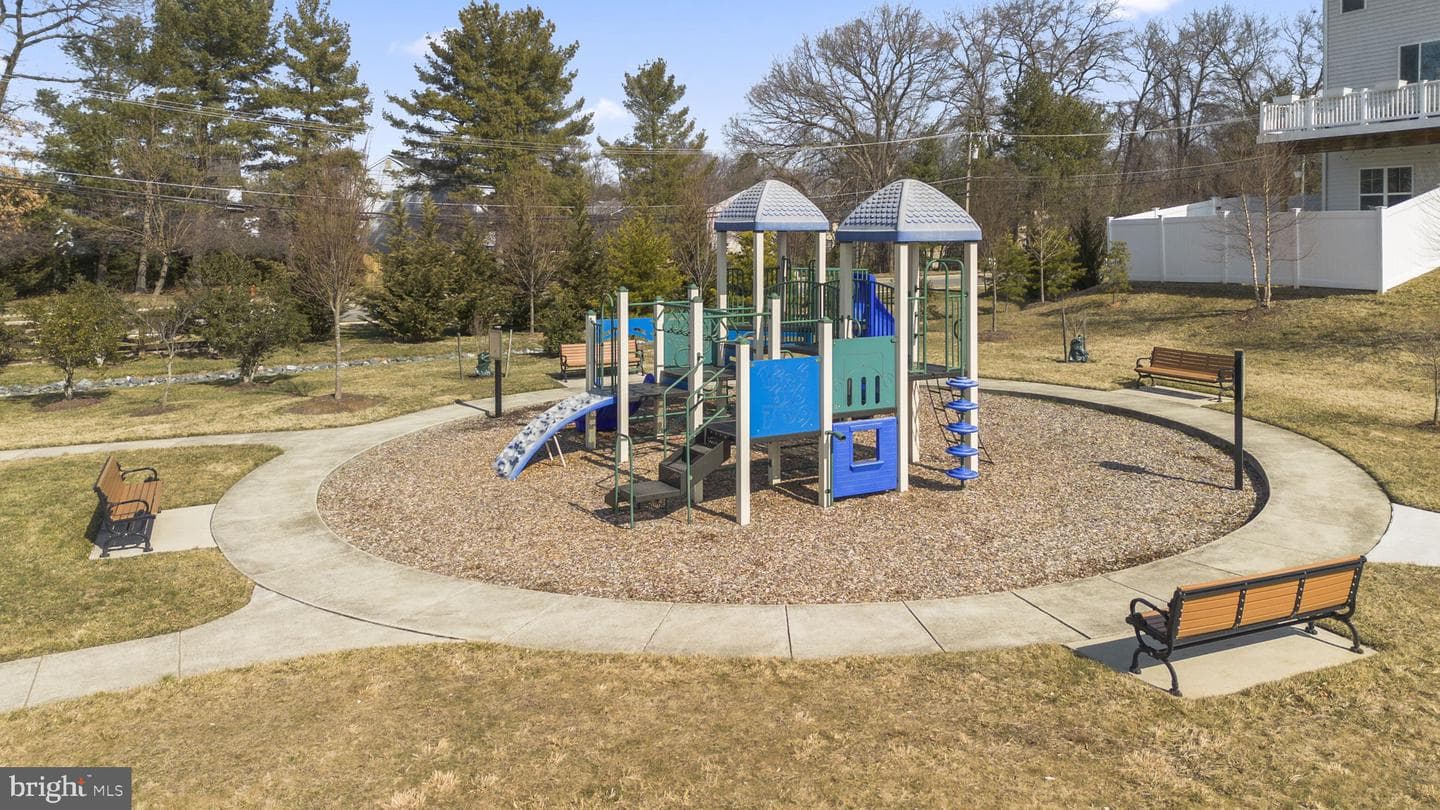 402 Valeview Lane photo 42