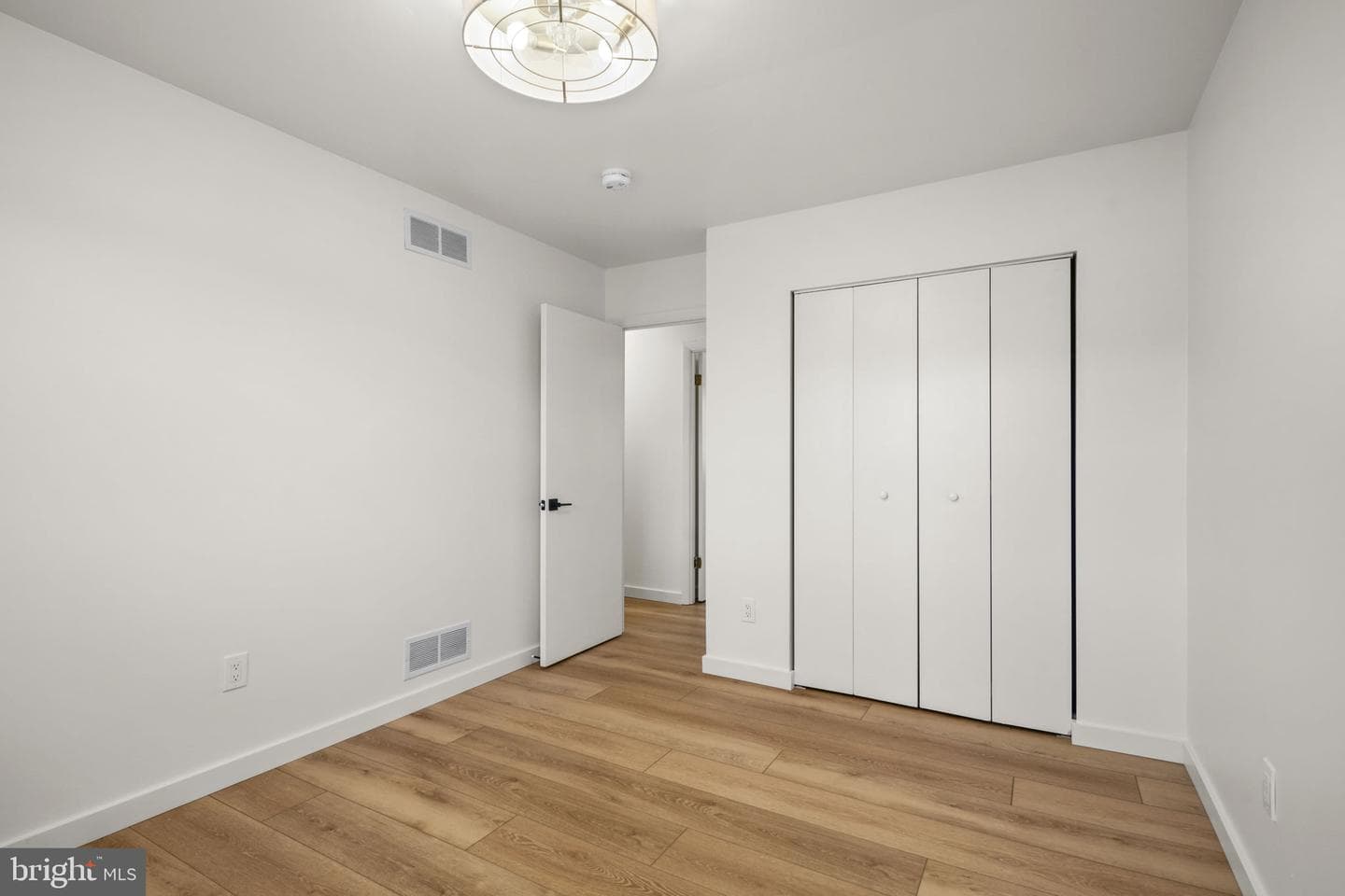 1420 Gilbert Road photo 11