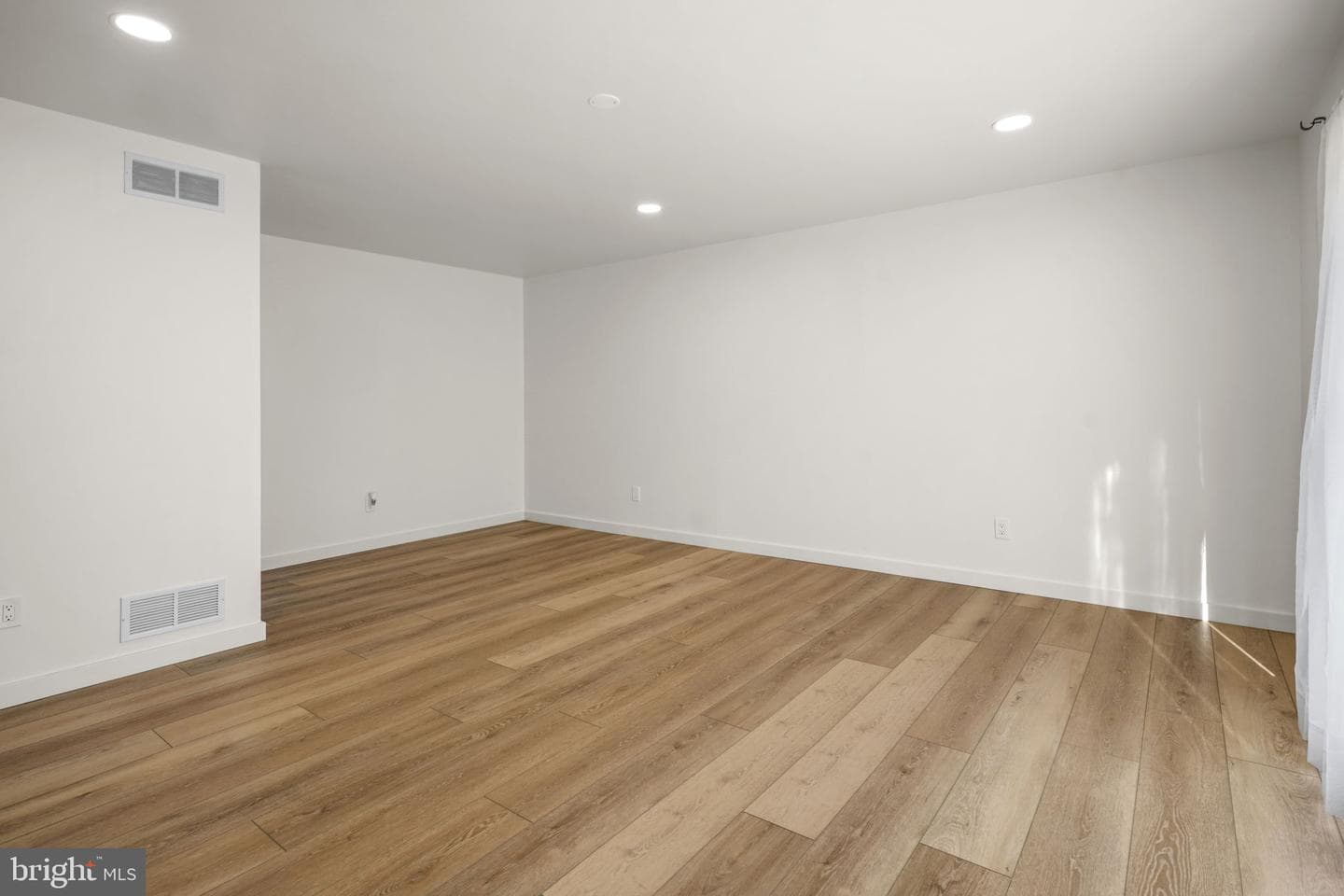 1420 Gilbert Road photo 9