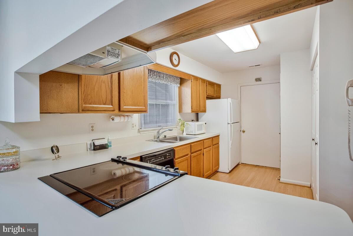 2828 Berth Court photo 15
