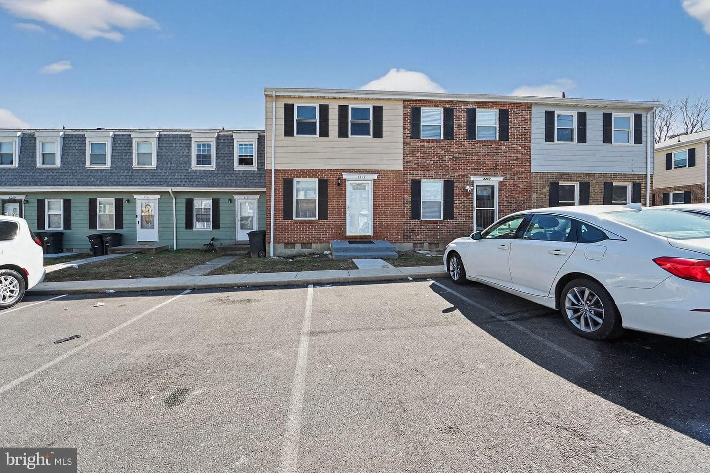 8215 Tomlinson Court