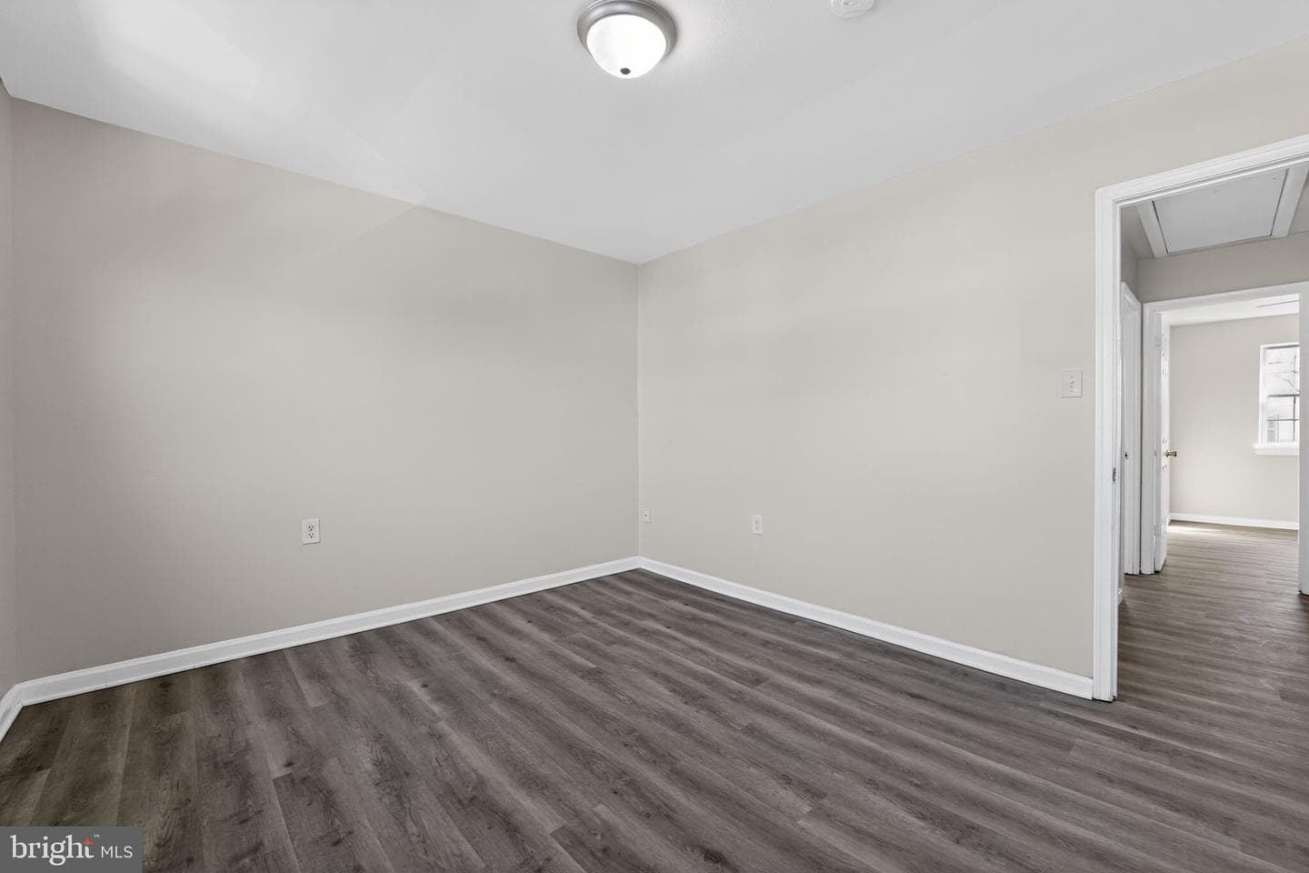 8215 Tomlinson Court photo 18