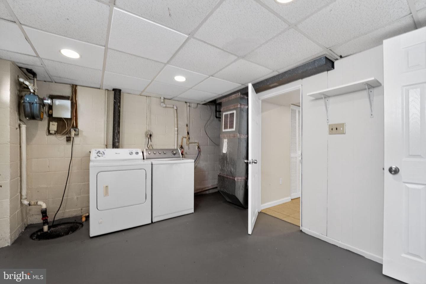 8215 Tomlinson Court photo 29